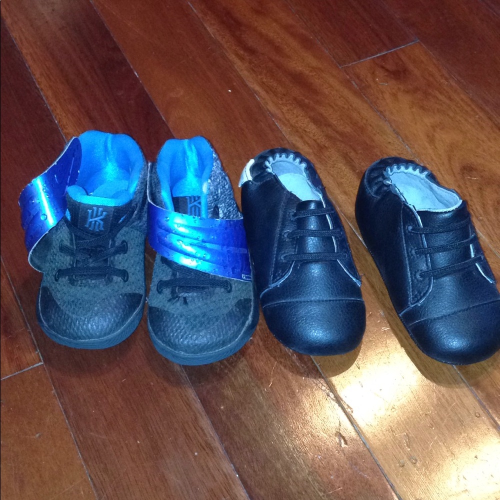 Lot of two shoes